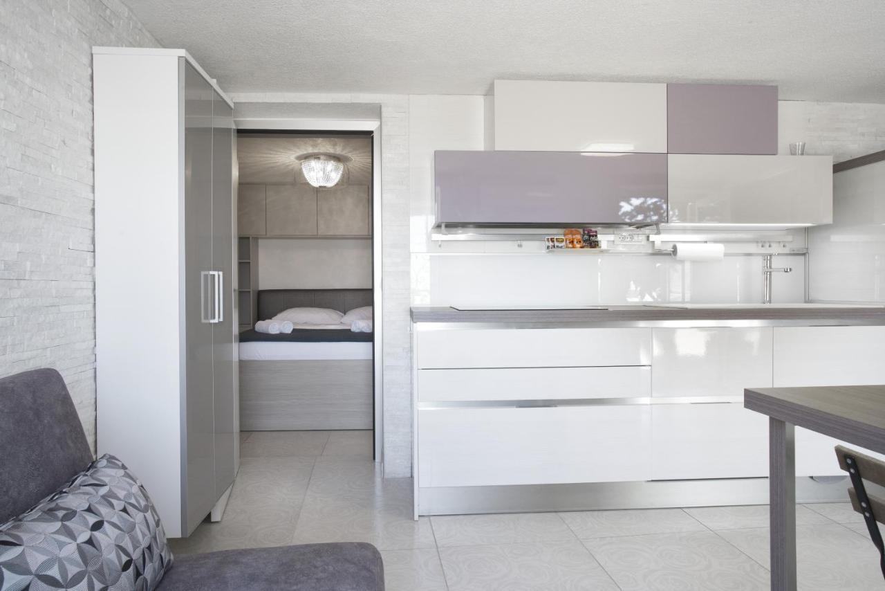 Punta Apartment Ka 2'2 By Locap Group 皮兰 外观 照片
